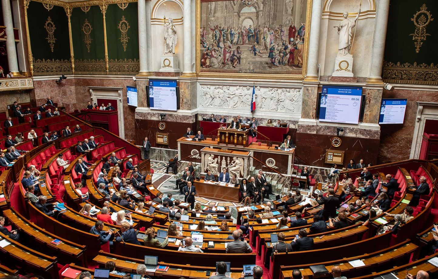 El texto vuelve a la Asamblea para la votación final, se tensa la reintroducción de pesticidas El texto vuelve a la Asamblea para la votación final, se tensa la reintroducción de pesticidas